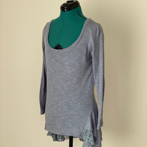 SOLDGray lace babydoll blouse by Poof Size L - Picture 2 of 9